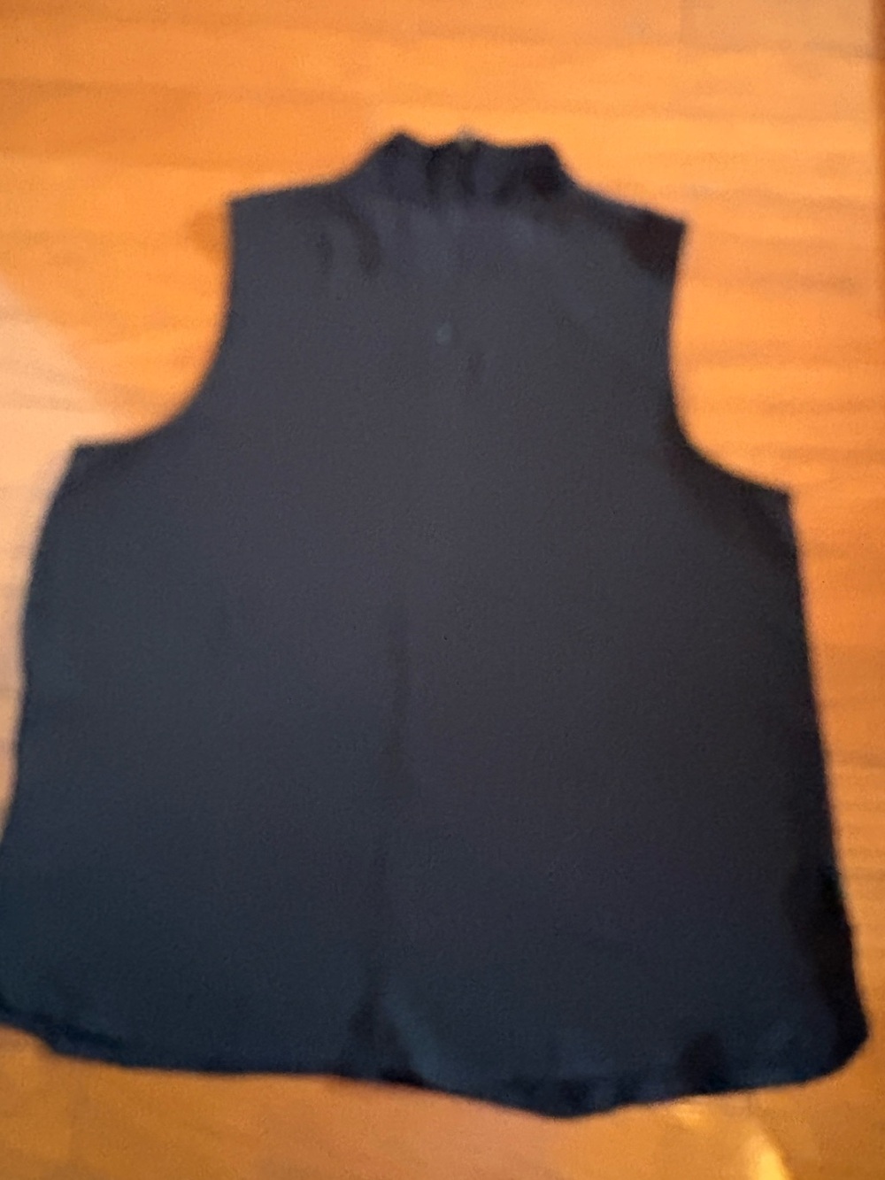 Vera Wang: XL, Sleeveless Black Mock Neck Top